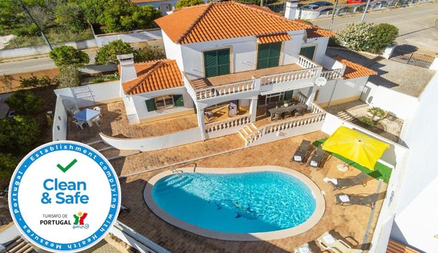 D01 - Orange Grove Villa