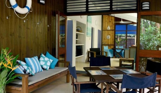Driftwood- Beachside Cottage!