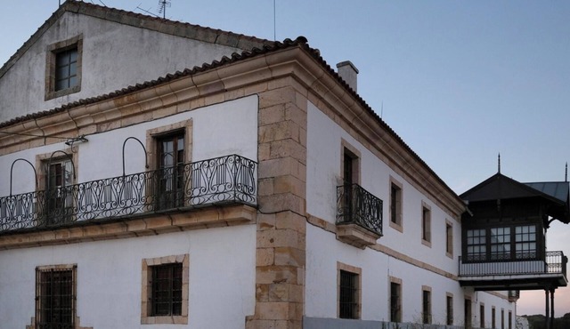 Edificio Historico CON Piscina Y Chimenea EN Finca DE Encinares Y Dehesas in Terradillos