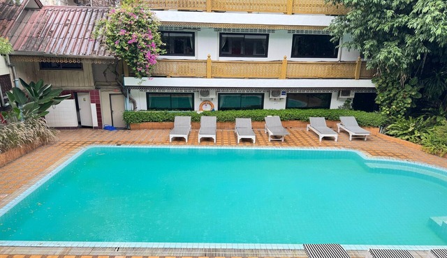 Elegant Deluxe DBL Stylish Chiangmai Comfort