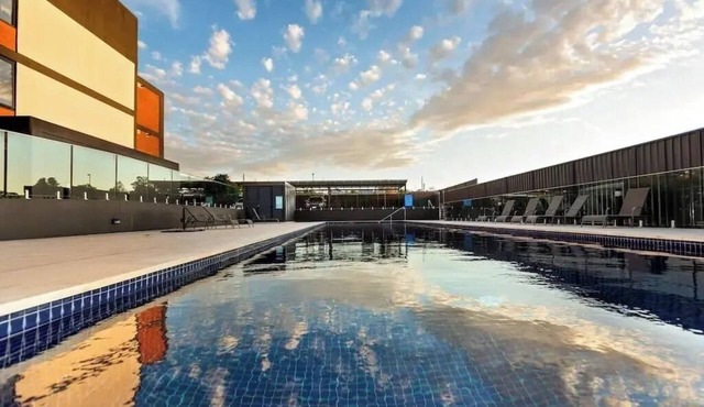 Enjoy luxury city living in this trendy apartment in the heart of Wagga’s CBD!