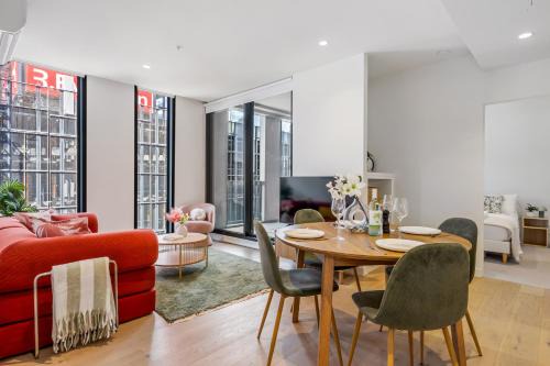 Entire Luxury Apartment City Views