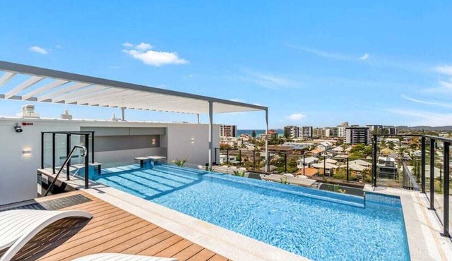 Every day is a Holiday - Palm Beach luxury Living walk to beach