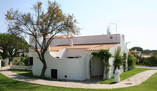 Fabulous villa - Private pool - Good location - Close to beach, golf, and tennis