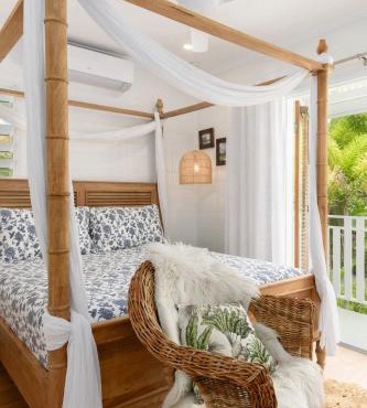 Fullmoon Cottage - Easy Walk to the Beach and Town