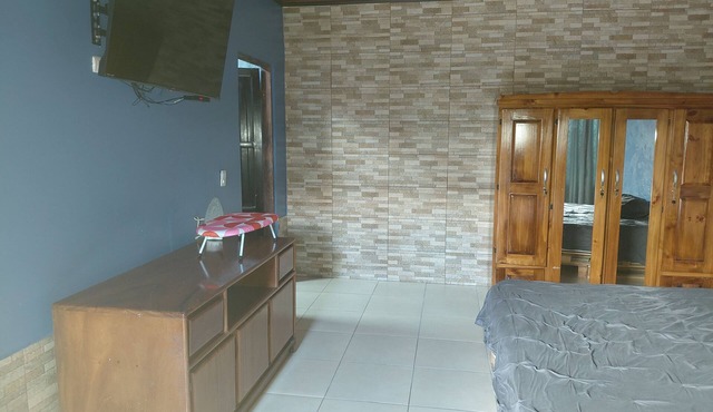 FURNISHED ROOM FOR RENT FOR VACATION OR LONG-TERM STAY.