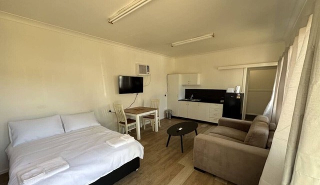 Garden Studio Apartment