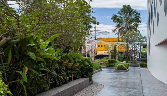 GO Hotel Chonburi at Central Chonburi