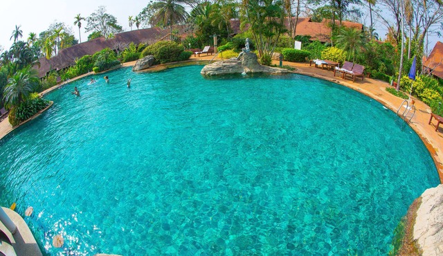 Golden Pine Resort