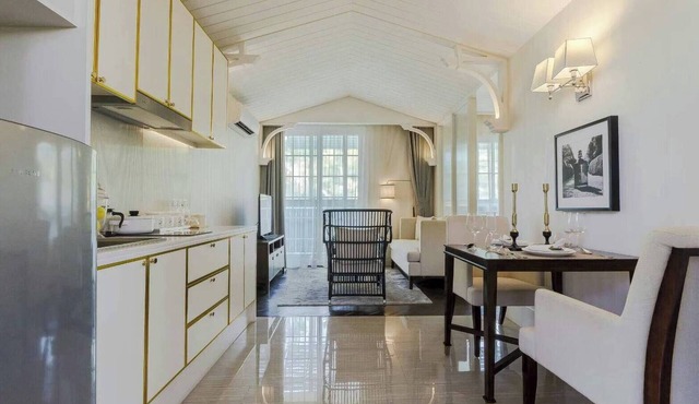 Grand Florida Beachfront Pattaya, beach & seaview