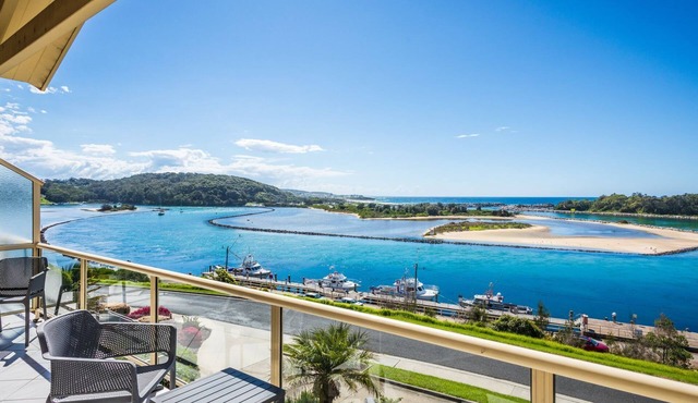 Grand Pacific 1 Unit 4 - First Floor