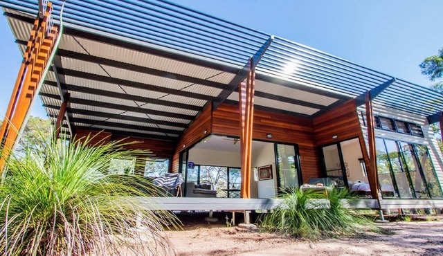 GRASSTREE 26 - A SECLUDED ROMANTIC RETREAT