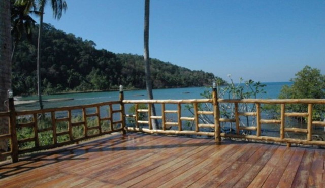 Green Cottage Beach Resort