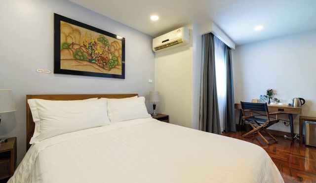 Handcrafted comfort in a lavish tranquil space