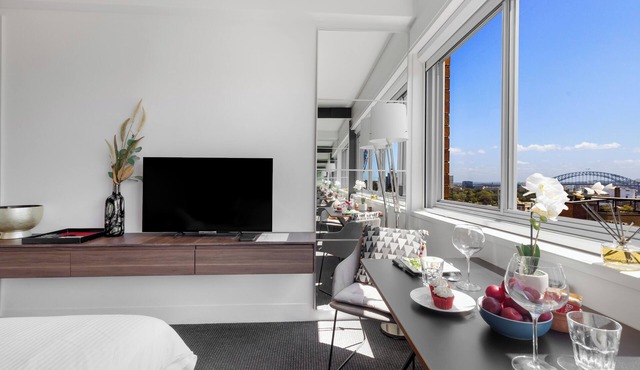 Harbourview Studio – Iconic Sydney Views from Potts Point