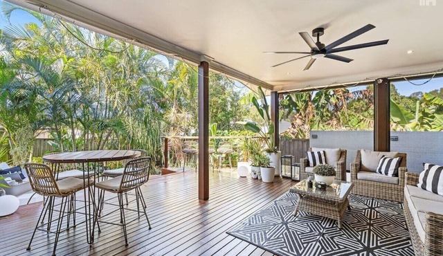 Hervey Bay Oasis w/Outdoor Living | Baby All Inc