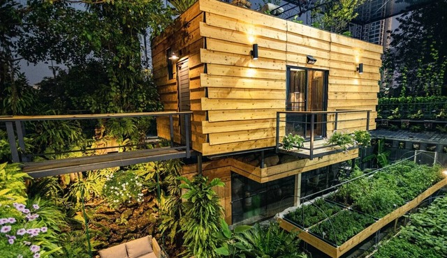 Hidden gem in BKK! Treehouse-styled cabin in a lush private aviary-Pet Friendly!