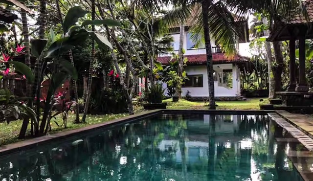 Historic Villa Entire Ground Floor, Garden and Pool.