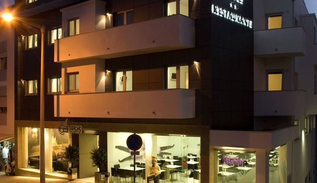 Hotel Genesis