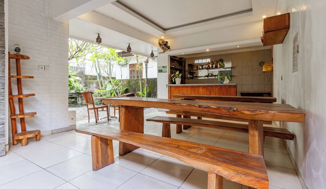 Hotel O Canggu Near Echo Beach Formerly Saren Guesthouse