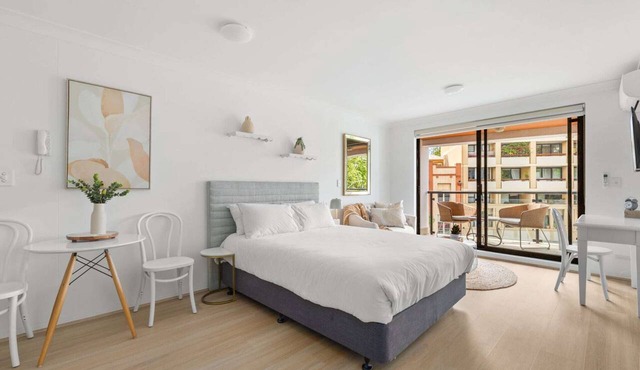 Ideal Studio Inner-City Pad with Private Balcony