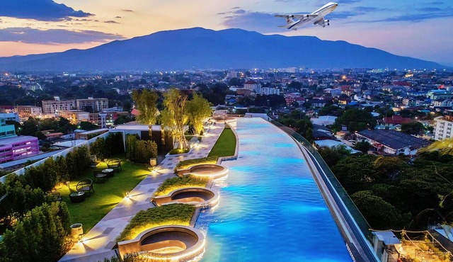Infinity pool Rooftop gym New room Jerry Living