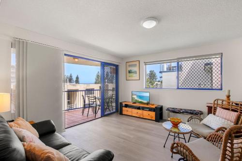 Jade Waters U4 5 Latona Ave