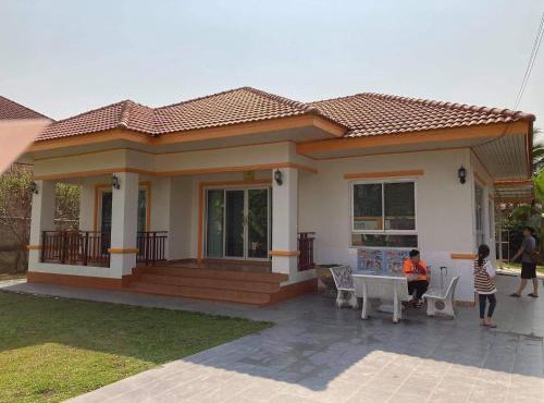 Janson's House Next to Singha Park Chiang Rai