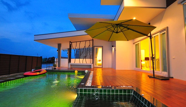 Jira Pool Villa