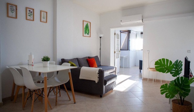 Just4u Apartment 2 With AC Near Lisbon and Beach