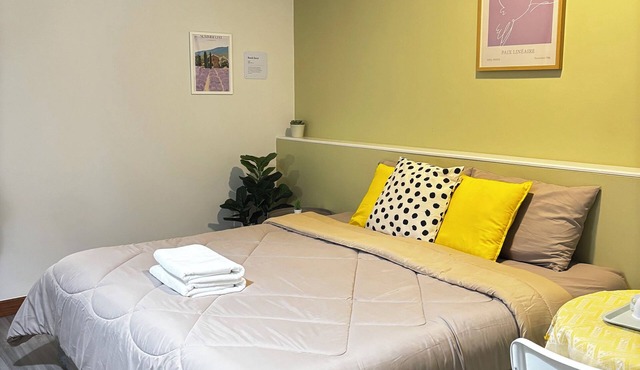 Kina's Place 1-bedroom/1min walk to Fashion Island with Free Wifi Free parking