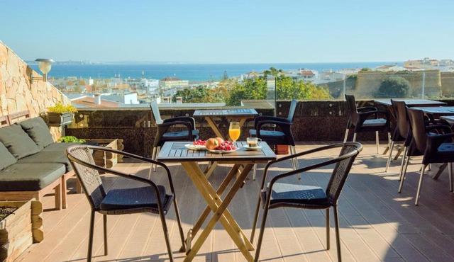 Lagos Uptown Bed & Breakfast
