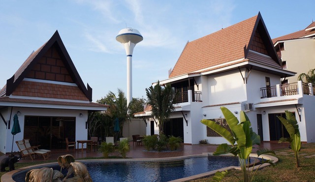 Large And Well Appointed Villa And Pool On Ban Phe Beach For Groups Up To 8