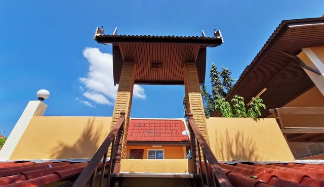Lek Homestay