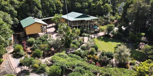 Licuala Lodge