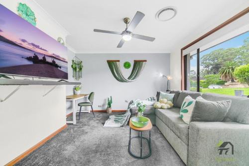 Located in Cranebrook, 3 bedrooms, relaxing home