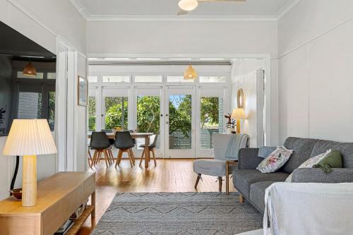 Location, Location, Location ! The Light House Cottage Narooma