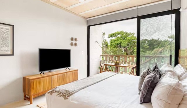 Lovely Loft With Pool