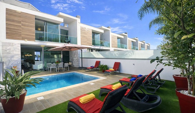 Lua by Check-in Portugal
