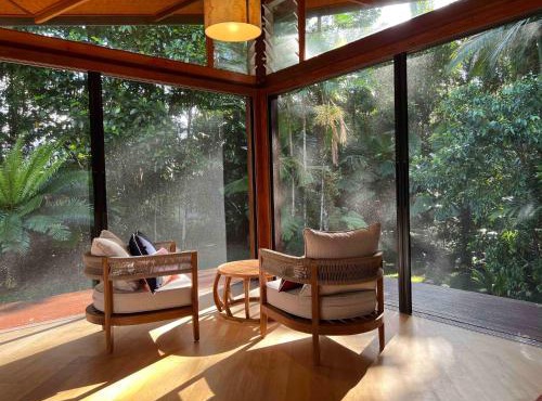 Lux rainforest lodge - 2 King bedrooms