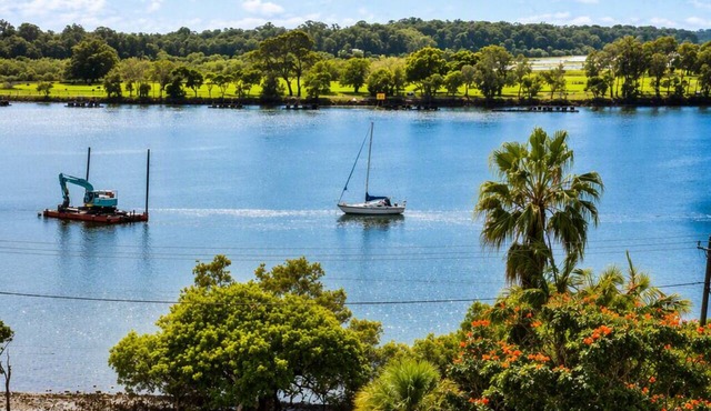 Luxury Caravan on Hastings River-Pet Friendly