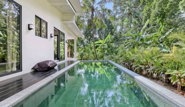 Luxury Jungle 3BR Pool Villa