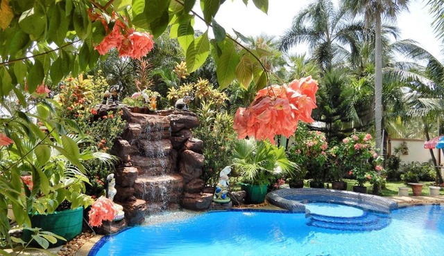 Luxury Private Villa Near Pattaya Thailand