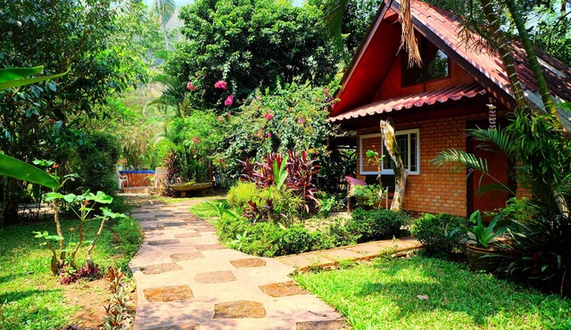 Malee's Nature Lovers Bungalows
