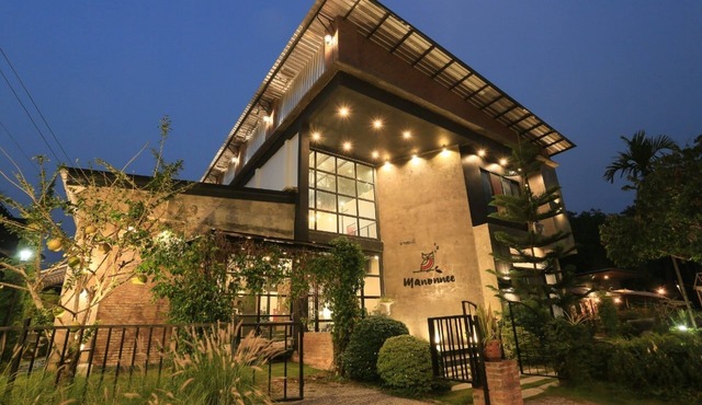 Manonnee Hotel