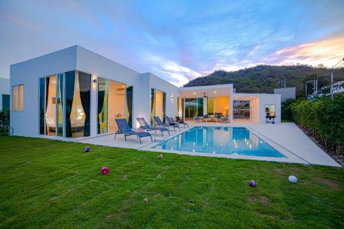 Modern 3 Bedroom Private Pool Villa KH-A1