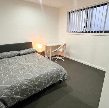 Modern and Comfortable Queen Room - OR2