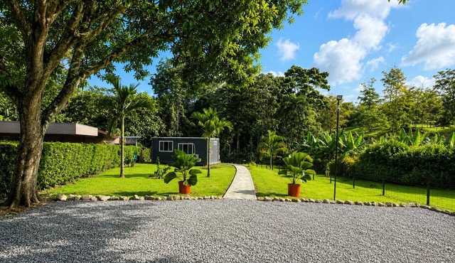 Modern, Fully Equipped Apartments Near Rio Celeste National Park