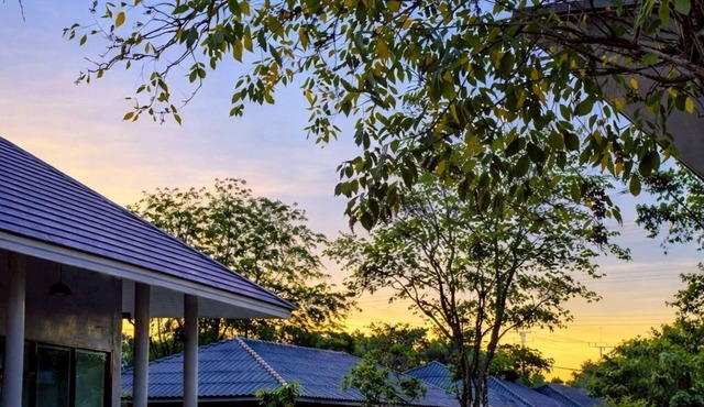 Na Ville Resort