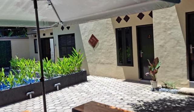 Naila homestay